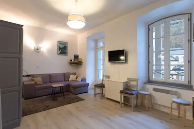 Image de Studio cosy rénové au centre de Cauterets, idéal pour 4, équipé et confortable