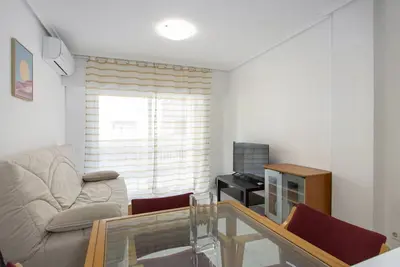 Image de Apartment with 1 bedroom 100 meters from the sea and the beach!