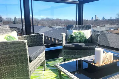 Image de Charming 2-bedroom townhome in enchanting Niagara Falls with all the amenities.