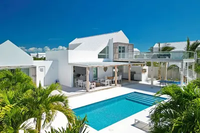 Image de Sea La Vie: New Villa w\/Pool, Walk to the Beach