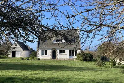 Image de Maison de vacances à 300m de la mer, grand jardin, à Bugueles Penvenan