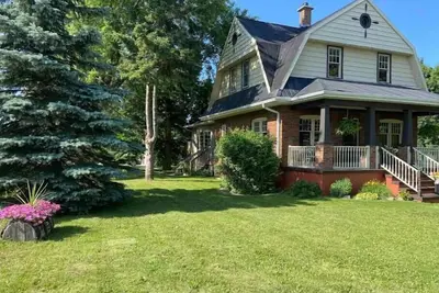Image de Jj’s small town country retreat