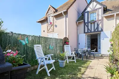 Image de La Villa Fleurie - Appt à 50m de la plage