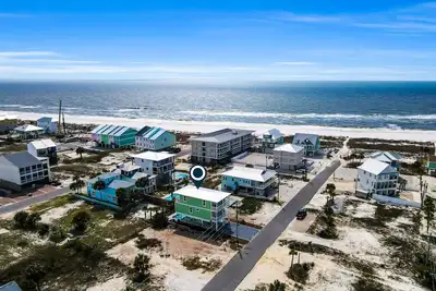 Image de Beachside home with Gulf views, private pool, decks, & outdoor shower