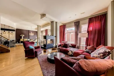 371102 · Les Immeubles Charlevoix  371102