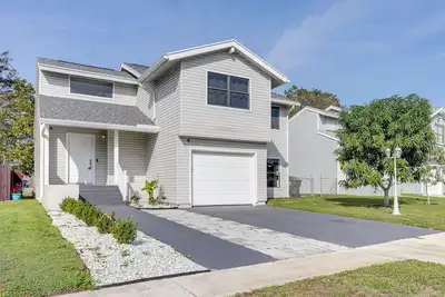 Image de West Palm Beach Lake House: Near Beaches!