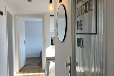 Image de Stilvolle Wohnung mit Eigenen Stellplatz