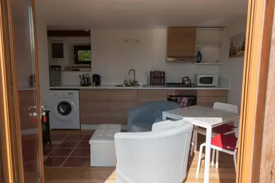 Image de Ground floor apartment with heated pool & private jacuzzi, 3 star rated