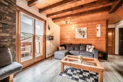 Image de Appartement \"Chalet - Le Caribou\" avec vue sur les montagnes, balcon et Wi-Fi