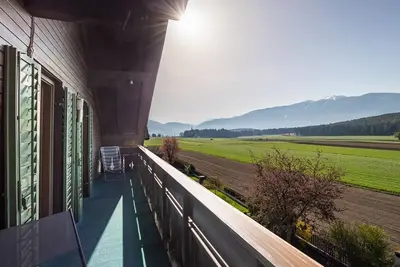 Image de Appartement 'Haus Rieder Paul Apt 3' avec vue sur les montagnes, jardin partagé et Wi-Fi