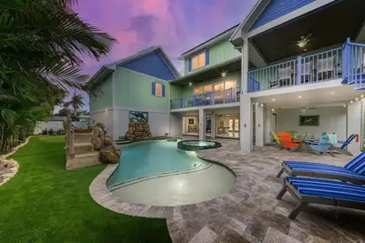 Image de No R-Egrets:1 Block to Beach! Pool Game Room by Anna Maria Life Vacation Rentals