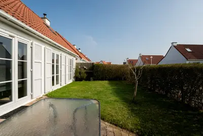 Image de Vissershuis 92 with parking by Interhome