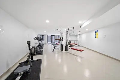 Image de Inner-City 2-Bed with Parking, Pool, Gym & Bbq