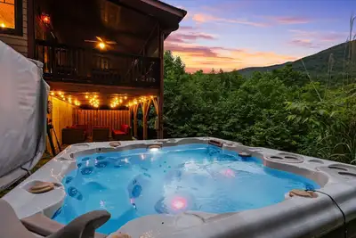 Image de Stunning Mtn Views~ HotTub~Movie Theater~Game Room