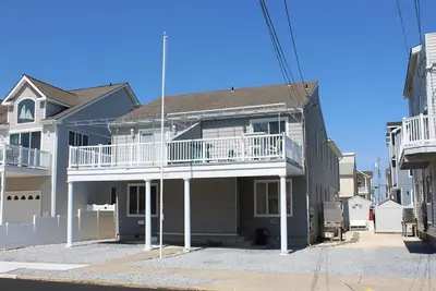 Image de 225 79th Street East