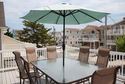 Image de 17 65th Street, Unit:East
