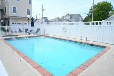 Image de 85 85th Street Unit 3