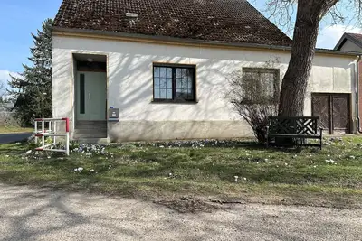 Image de Ihr Neues Zuhause für Eine Gewisse Zeit : Gemütliche Wohnung im Idyllischen Dorf