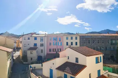 Image de Appartement T3 avec Mezzanine et Terrasse au Cœur de Collioure, Proche Plages et Commerces