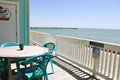 Image de Bayfront Condos Condo 209
