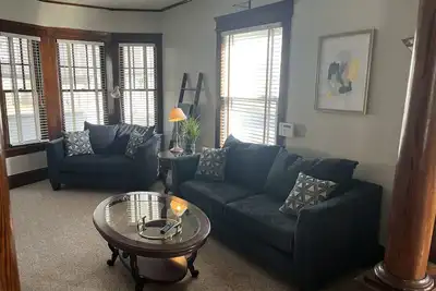 Image de Welcome to the Eastwood Escape. Make yourself at home!
