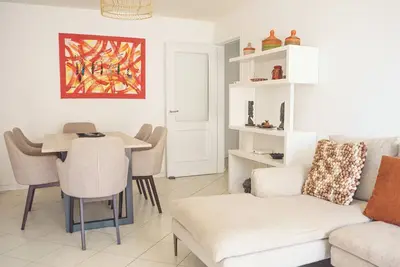 Image de 2 bdr cozy beachside apartment, Copacabana - Lcgr