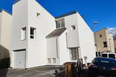 Image de 100 m2 - Jo24 - Cosy - Piscine - Jacuzzi - Familiales - Parking - Transports