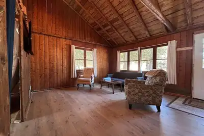 Image de LakesideCharm: 2br, A/C, grill