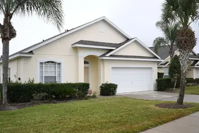 Executive Orlando 4 Bed/3 bath (2 ensuite) Pool/Spa Home (4h015)