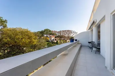 Image de Cozy 2 Bdr W/Balcony in Vale do Lobo by LovelyStay
