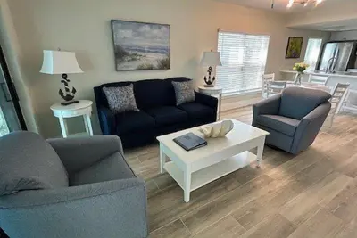 Image de Blue Gulf 102: Spacious 3br Retreat with Stunning Sunsets!