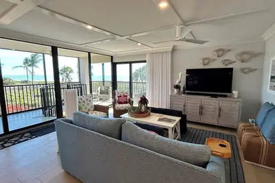 Image de Sundial R-206: Unparalleled Gulf Front Views, 3br\/2b with Cabana