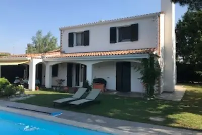 Image de Maison de vacances de 175m2 avec piscine privée (5x10).
