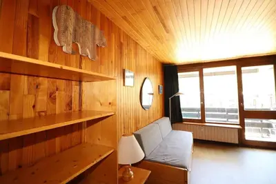 Image de 200m du centre station, 3ème étage, balcon, télévision, casier à ski, 28m², Tignes