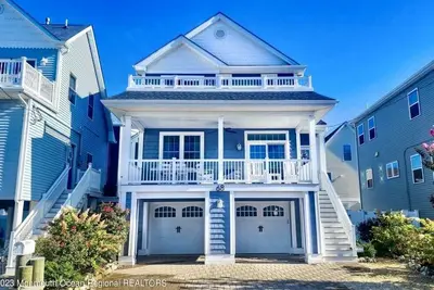 Image de 4-bedroom vacation home steps to Seaside Heights Boardwalk