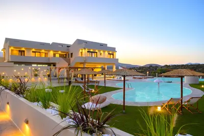 Kalos Luxury Homes, Istron Loft I with Private Jacuzzi, The Beachside Experience