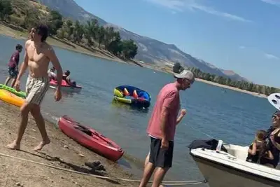 Queen and twin bed Trailer with Kayaks on private beach, Hammocks, tiki torches