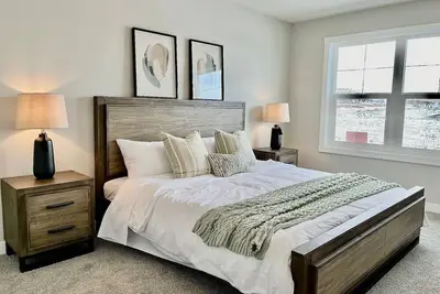 Image de Edith Green Contemporary Duplex