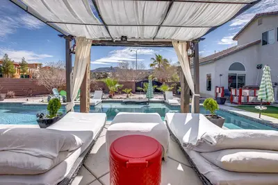 Image de Luxe Henderson Retreat w/ Pool - 13 Mi to Strip!