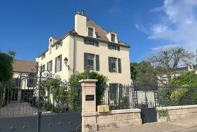Image de Luxurious 5-bed Winemaker's house built in 1870 in heart of Meursault Burgundy