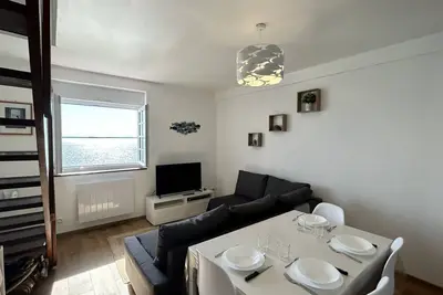 Duplex de Charme avec Vue sur la Baie: Votre Escapade Inoubliable