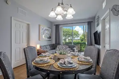 Image de Is3-108 - New Listing - Central