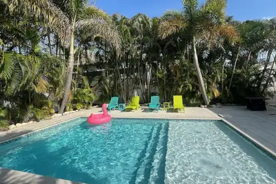 Image de Home in Redington Beach, Pool, 3 min Walk to Beach