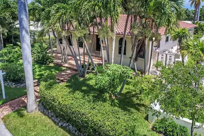 Image de Magnificent Villa by Lake near Hollywood Beach