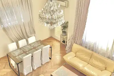 Image de Duplex in Cannes 5 min walk from the beach 5 Br