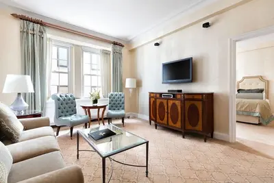 Image de Stay Amid New York Icons: Central Park at Your Door | 4 Units