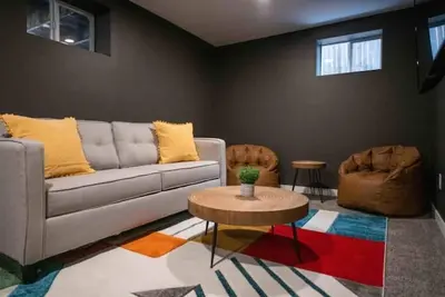 Image de Mile-High Retreat - Cozy Hot Tub, Fire Pit & Games