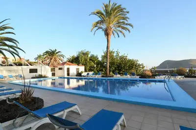 Image de Maison de vacances 'Bungalow Con Piscina Comunitaria' avec vue sur mer, piscine partagée et Wi-Fi