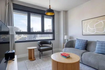 Image de Sweet Imperial 1br w/ Gym, Pool & Doorman, near Parks, by Blueground