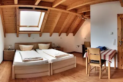Image de Doppelzimmer mit Dusche und Wc, Teilweise Etagenbad